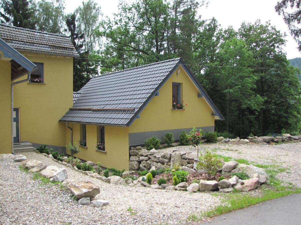 Krokus Apartment Piechowice Exterior foto